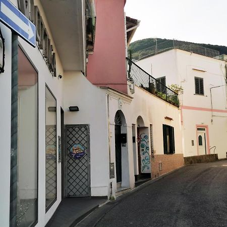 La Casetta Al Porto Ischia Exterior foto